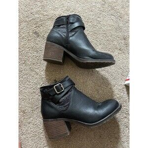 Mia ankle booties